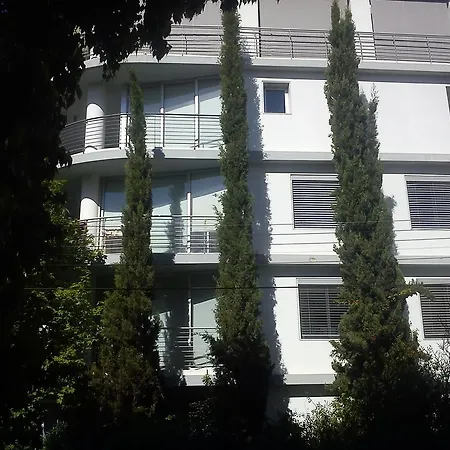 Penelope Apartment